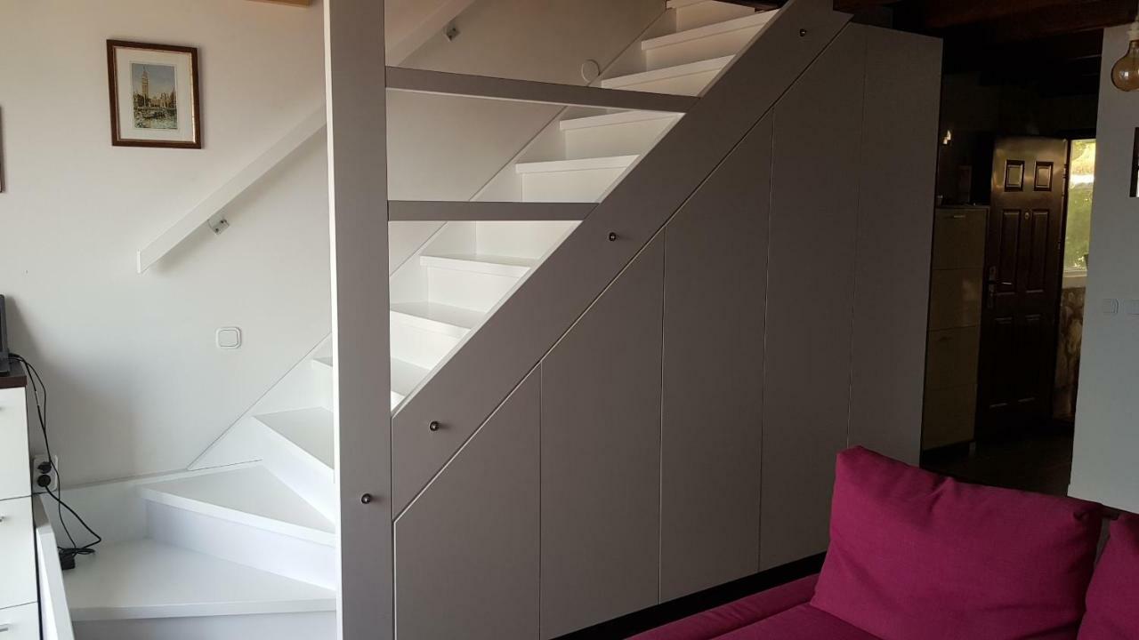 Modern Two Floors Apartment With A Beautiful View Martinšćica Exteriör bild